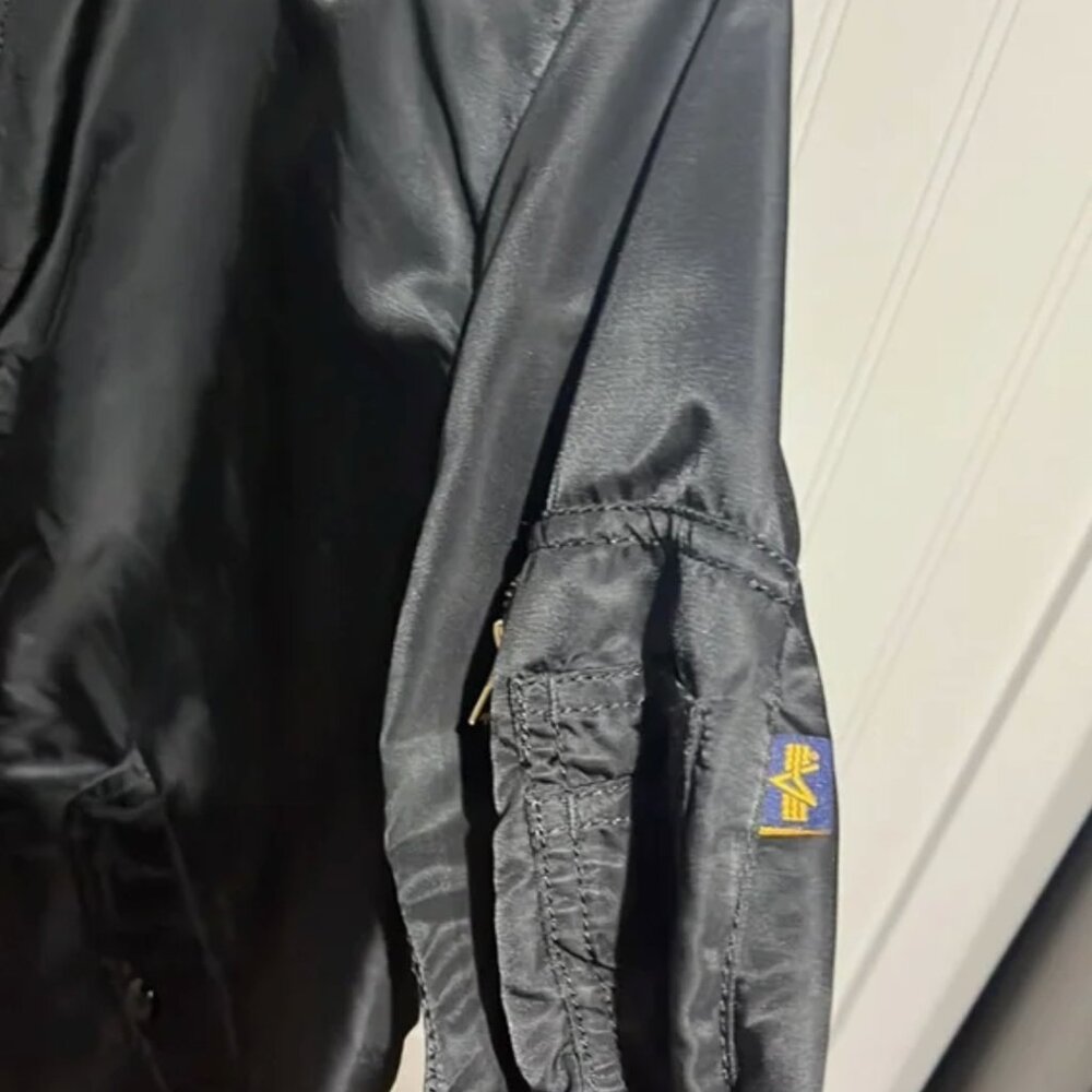 Alpha Industries 😍 Black Bomber Jacket With Hood Size S - Picture 5 of 11